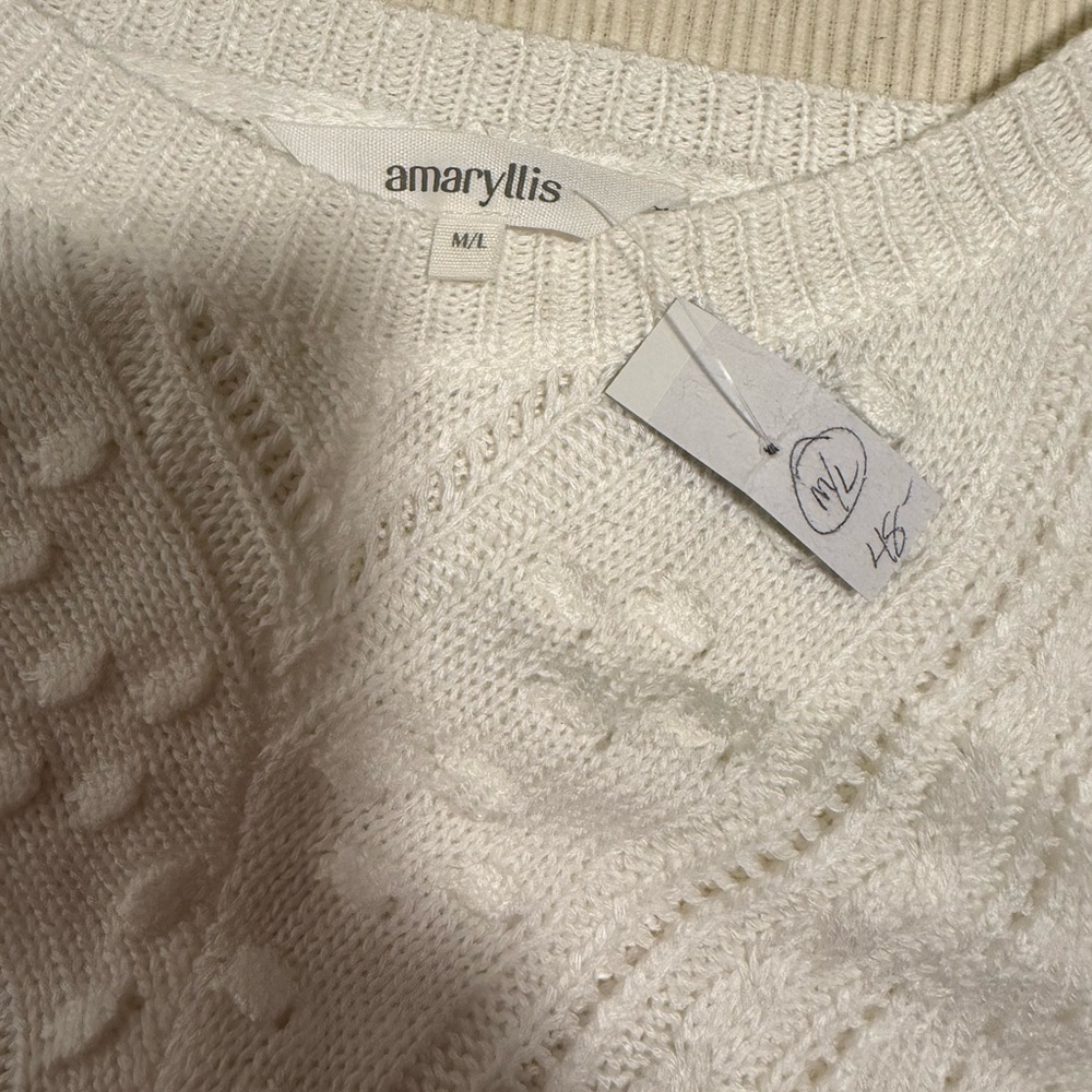 Amaryllis White Boxy Ribbed Blouse - Picture 7 of 9